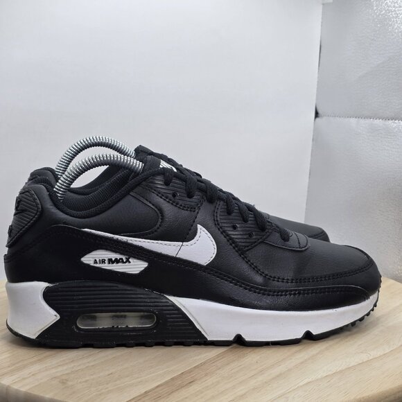Womens Size 8.5 - Nike Air Max 90 Black White Athletic Shoes Sneakers GS7Y - Picture 3 of 10